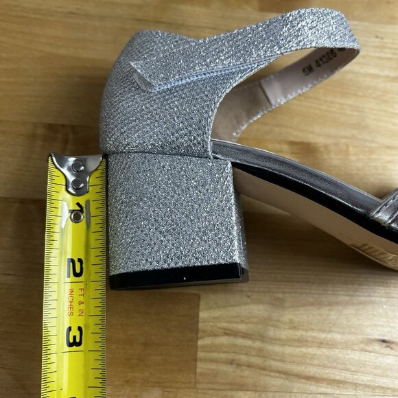 Touch Ups Benjamin Walk Silver Sparkly Foster Block Heel Sandal Size 5 NEW - Picture 9 of 11